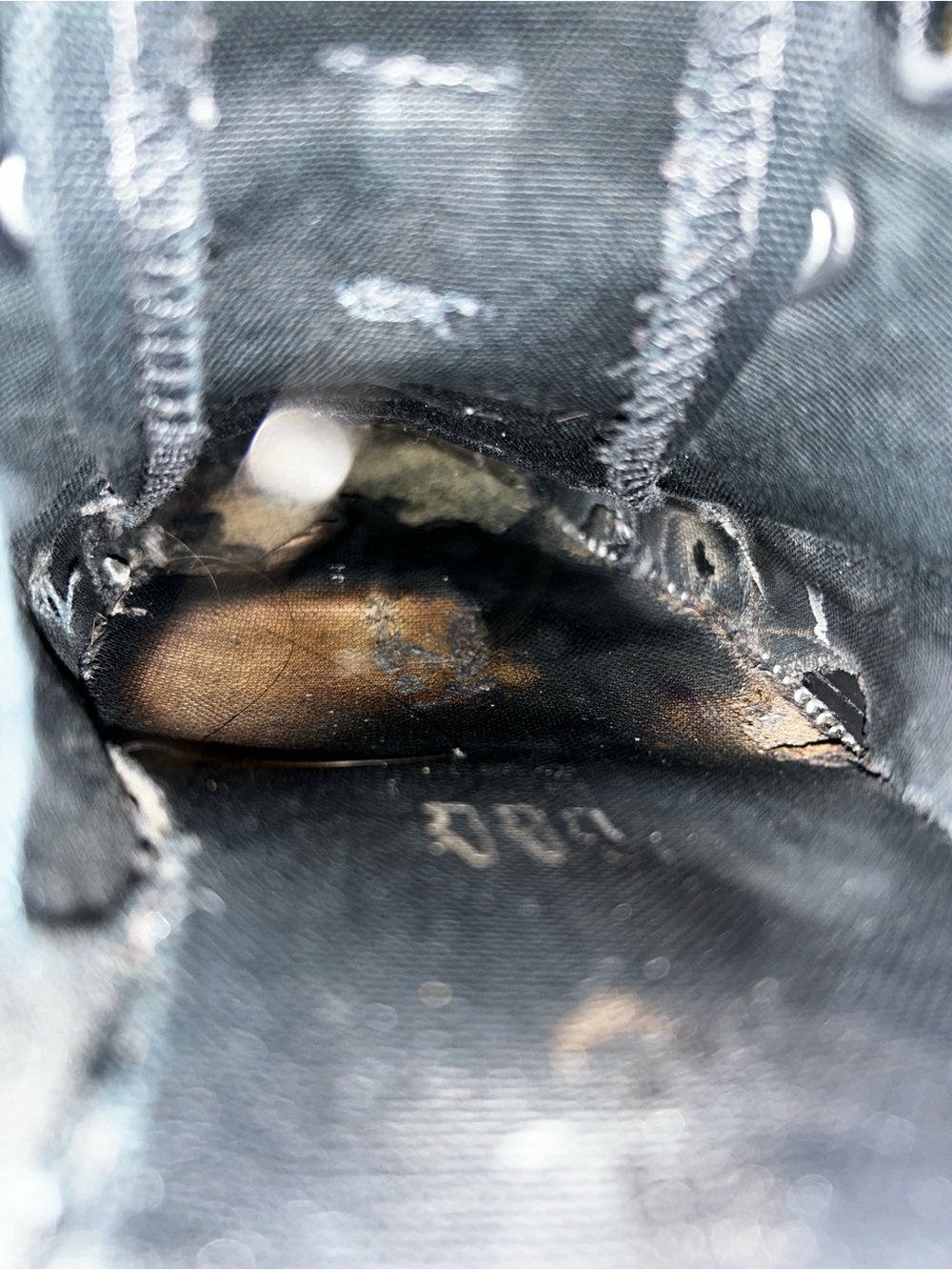 Women’s Smelly Worn Converse Shoes - Picture 3 of 5
